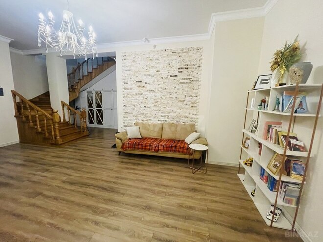 6 otaqlı həyət evi/bağ evi - Şüvəlan q. - 350 m² (15)