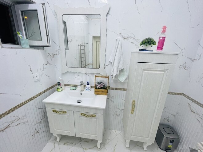6 otaqlı həyət evi/bağ evi - Şüvəlan q. - 350 m² (17)