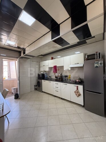 3 otaqlı yeni tikili - 8 Noyabr m. - 90 m² (15)