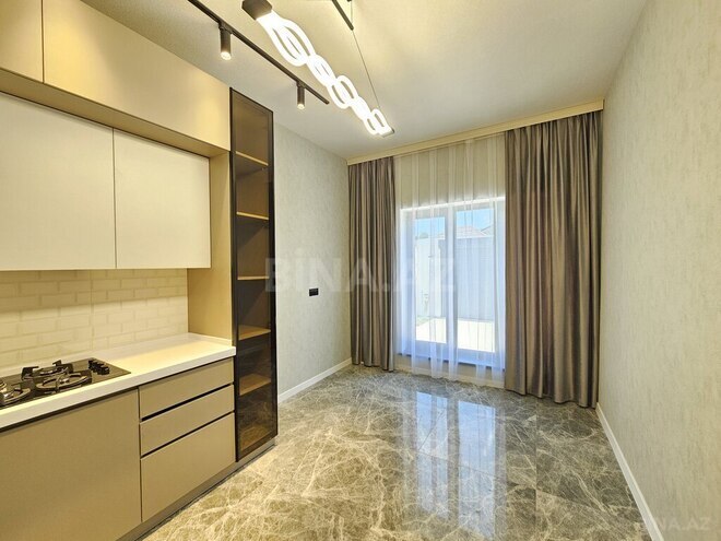 5 otaqlı həyət evi/bağ evi - Şüvəlan q. - 300 m² (26)