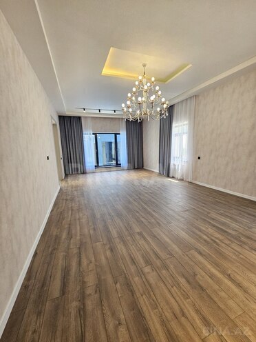 5 otaqlı həyət evi/bağ evi - Şüvəlan q. - 300 m² (27)
