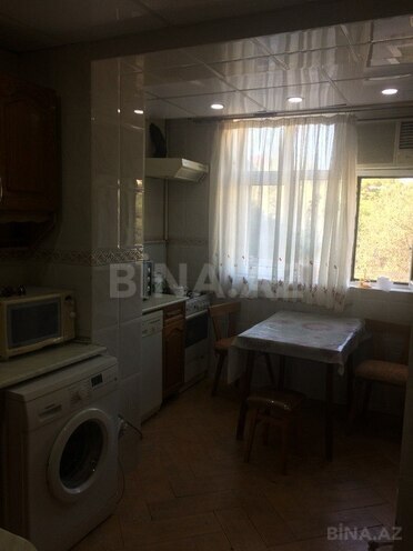 3 otaqlı köhnə tikili - İnşaatçılar m. - 70 m² (5)
