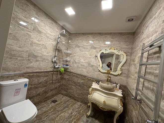 5 otaqlı həyət evi/bağ evi - Şüvəlan q. - 200 m² (7)
