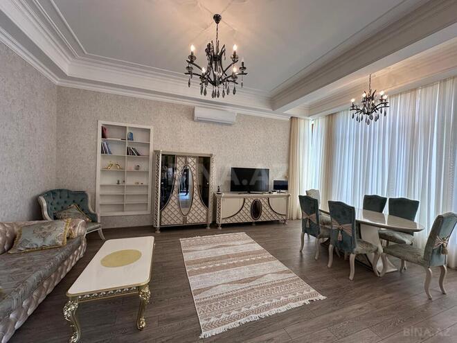 5 otaqlı həyət evi/bağ evi - Şüvəlan q. - 200 m² (3)