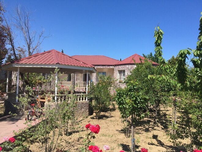 4 otaqlı həyət evi/bağ evi - Bilgəh q. - 130 m² (1)