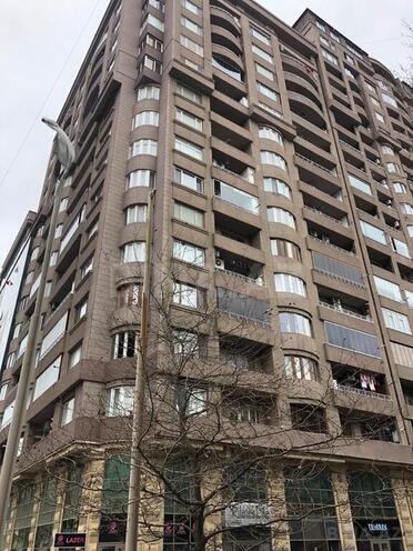 3 otaqlı yeni tikili - 28 May m. - 148 m² (1)