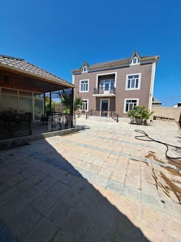 4 otaqlı həyət evi/bağ evi - Buzovna q. - 200 m² (1)