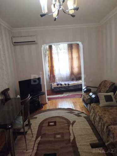 1 otaqlı köhnə tikili - İnşaatçılar m. - 45 m² (1)