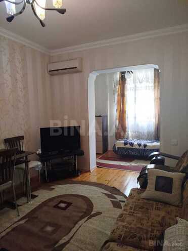 1 otaqlı köhnə tikili - İnşaatçılar m. - 45 m² (3)