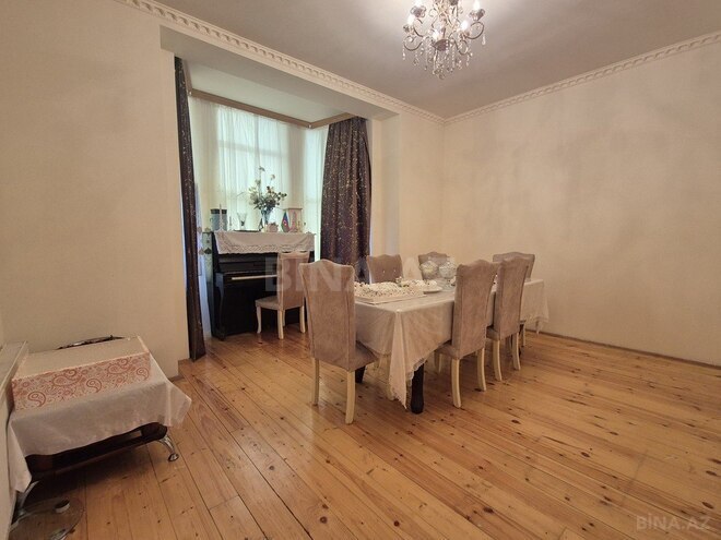 6 otaqlı həyət evi/bağ evi - Oğuz - 450 m² (24)