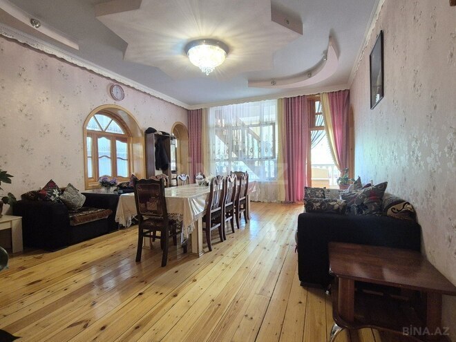 6 otaqlı həyət evi/bağ evi - Oğuz - 450 m² (23)