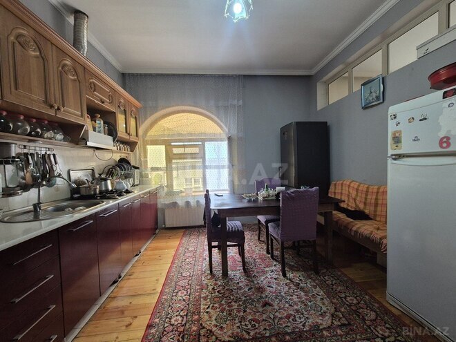 6 otaqlı həyət evi/bağ evi - Oğuz - 450 m² (29)