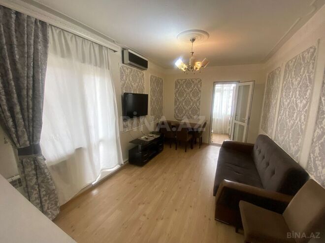 2 otaqlı köhnə tikili - İnşaatçılar m. - 55 m² (2)