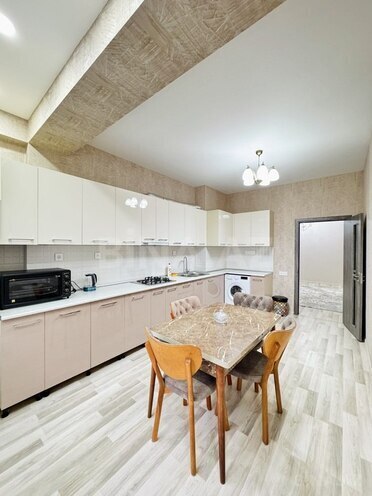 3 otaqlı yeni tikili - Şah İsmayıl Xətai m. - 130 m² (24)
