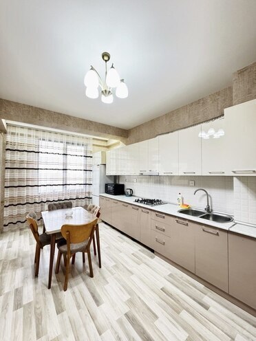 3 otaqlı yeni tikili - Şah İsmayıl Xətai m. - 130 m² (23)