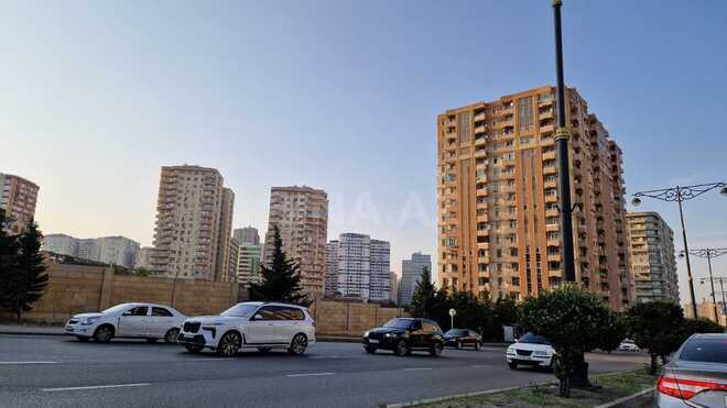 4 otaqlı yeni tikili - İnşaatçılar m. - 160 m² (1)
