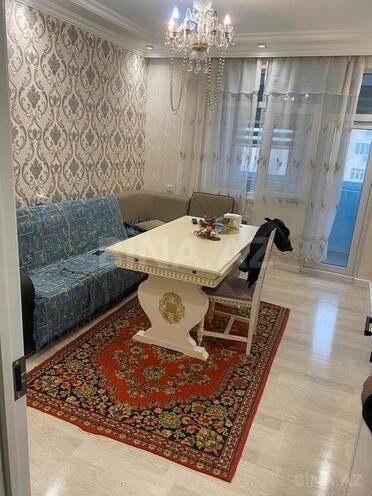 2 otaqlı köhnə tikili - 8-ci mikrorayon q. - 45 m² (1)