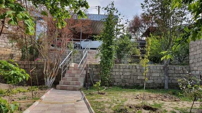 3 otaqlı həyət evi/bağ evi - Əmircan q. - 70 m² (1)