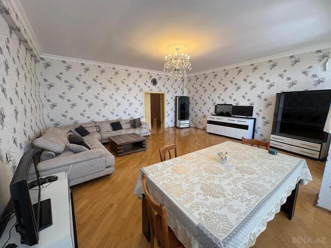 4 otaqlı yeni tikili - 8 Noyabr m. - 154 m² (1)