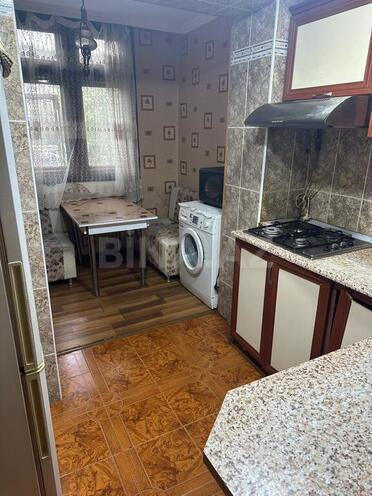 2 otaqlı köhnə tikili - İnşaatçılar m. - 45 m² (3)