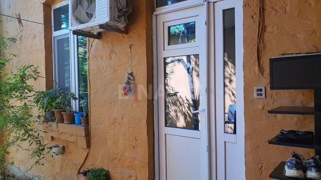 3 otaqlı həyət evi/bağ evi - Əmircan q. - 70 m² (25)