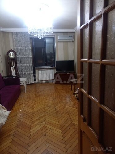 3 otaqlı köhnə tikili - İnşaatçılar m. - 65 m² (9)