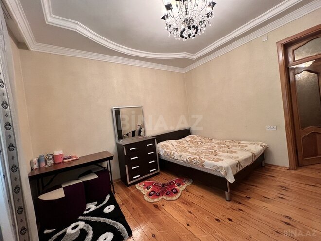 7 otaqlı həyət evi/bağ evi - Qaraçuxur q. - 400 m² (8)