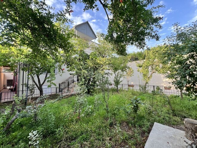 7 otaqlı həyət evi/bağ evi - Qaraçuxur q. - 400 m² (23)