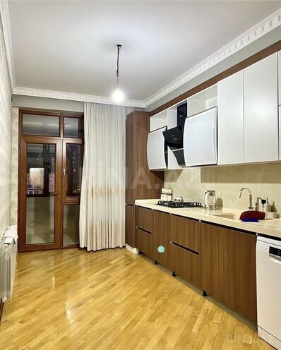 3 otaqlı yeni tikili - İnşaatçılar m. - 132 m² (1)