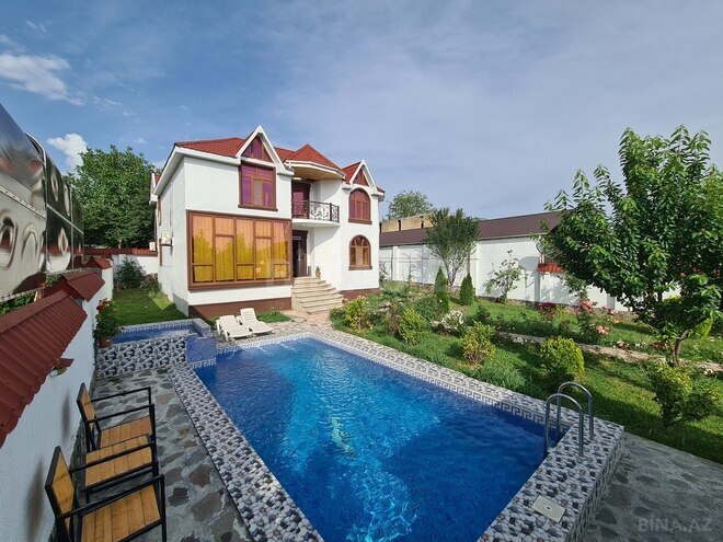 5 otaqlı həyət evi/bağ evi - Qəbələ - 200 m² (2)