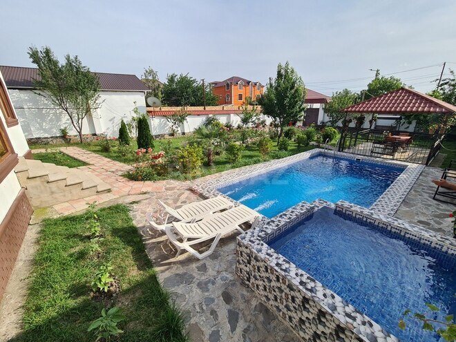 5 otaqlı həyət evi/bağ evi - Qəbələ - 200 m² (20)