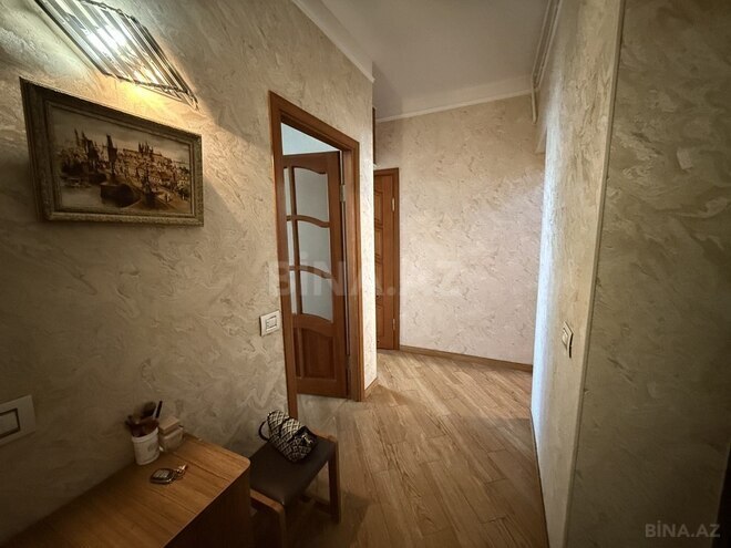 Продаётся 2-комн. вторичка 64 м², Бинагадинский р., photo 19 from 32