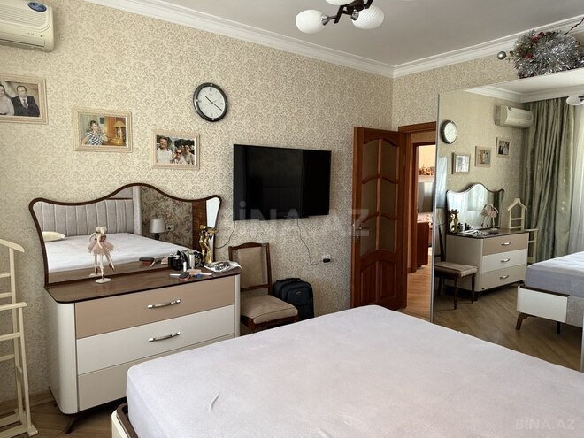 Продаётся 2-комн. вторичка 64 м², Бинагадинский р., photo 14 from 32