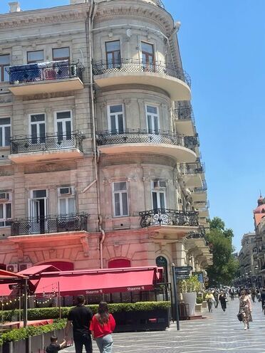 3 otaqlı köhnə tikili - Sahil m. - 100 m² (1)