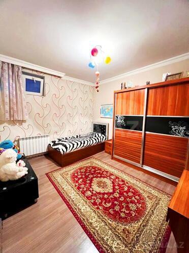 6 otaqlı həyət evi/bağ evi - Köhnə Günəşli q. - 230 m² (21)
