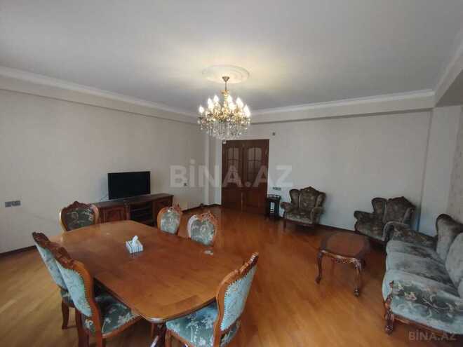 5 otaqlı yeni tikili - İnşaatçılar m. - 200 m² (1)