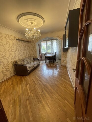 2 otaqlı köhnə tikili - İnşaatçılar m. - 50 m² (1)