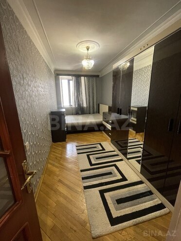 2 otaqlı köhnə tikili - İnşaatçılar m. - 50 m² (4)