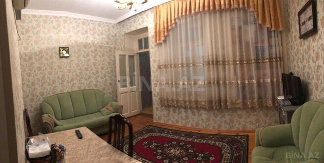 4 otaqlı köhnə tikili - Bakıxanov q. - 73 m² (1)