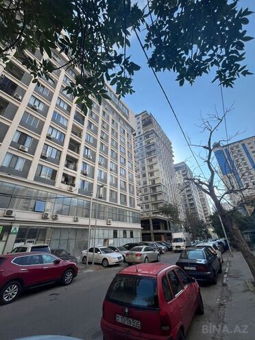 3 otaqlı yeni tikili - 28 May m. - 135 m² (1)