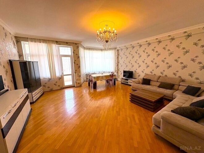 4 otaqlı yeni tikili - 8 Noyabr m. - 165 m² (1)
