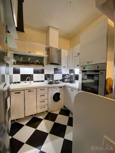 3 otaqlı yeni tikili - 20 Yanvar m. - 90 m² (15)