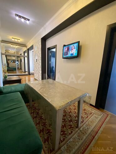 3 otaqlı yeni tikili - 20 Yanvar m. - 90 m² (22)