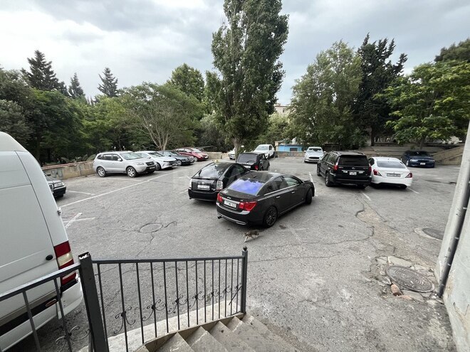3 otaqlı köhnə tikili - 20 Yanvar m. - 82 m² (20)