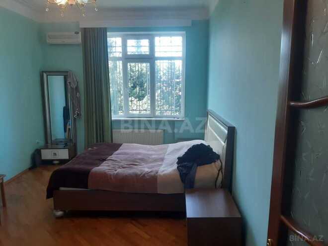 6 otaqlı həyət evi/bağ evi - Novxanı q. - 400 m² (18)