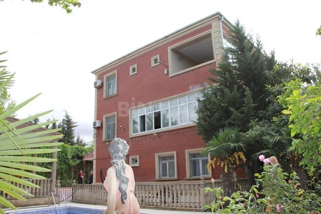 6 otaqlı həyət evi/bağ evi - Novxanı q. - 400 m² (7)