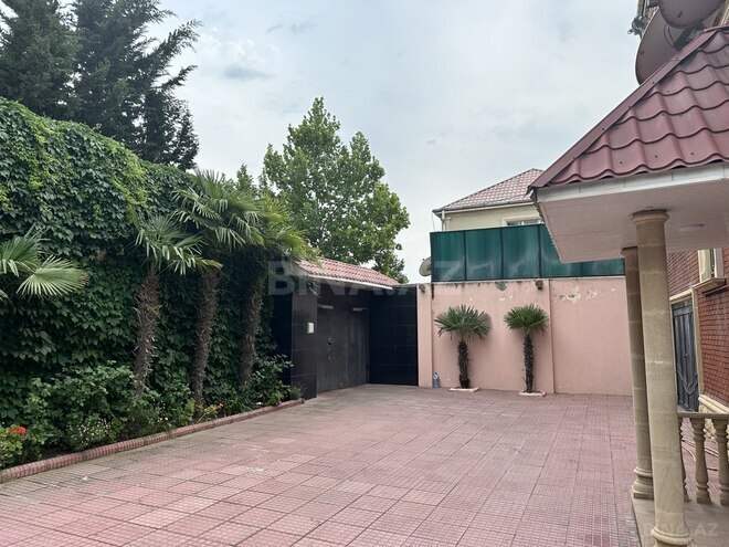 6 otaqlı həyət evi/bağ evi - Novxanı q. - 400 m² (3)