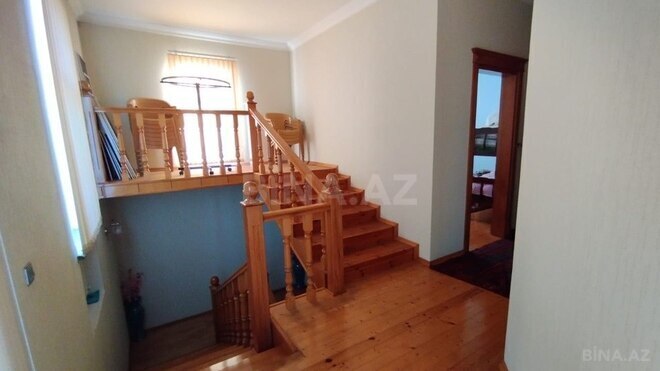 6 otaqlı həyət evi/bağ evi - Sulutəpə q. - 210 m² (18)