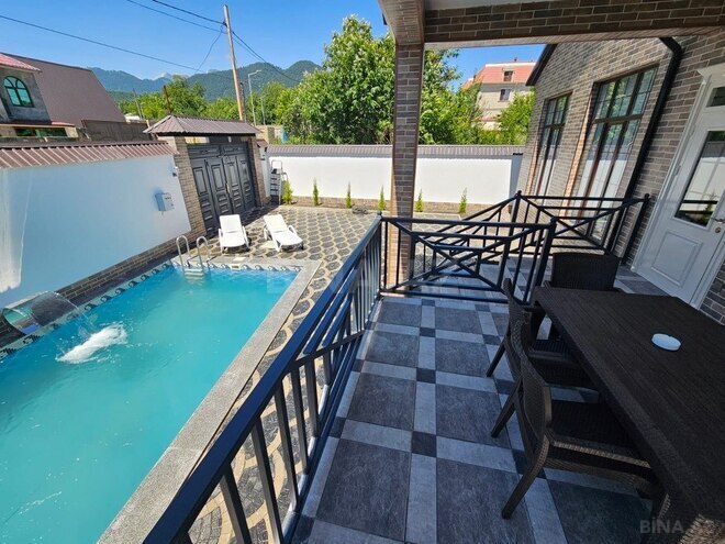 3 otaqlı həyət evi/bağ evi - Qəbələ - 170 m² (25)