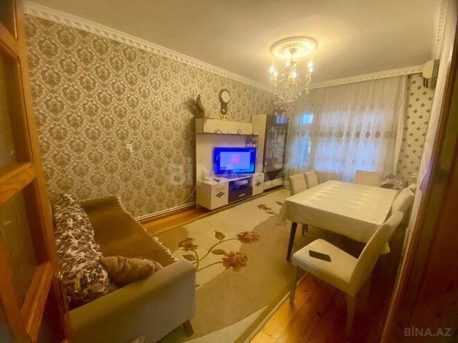 3 otaqlı köhnə tikili - Əhmədli q. - 76 m² (1)